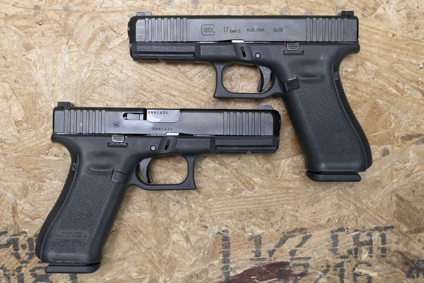 GLOCK 17 Gen5 9mm Police Trade-In Pistols (Fair Condition)